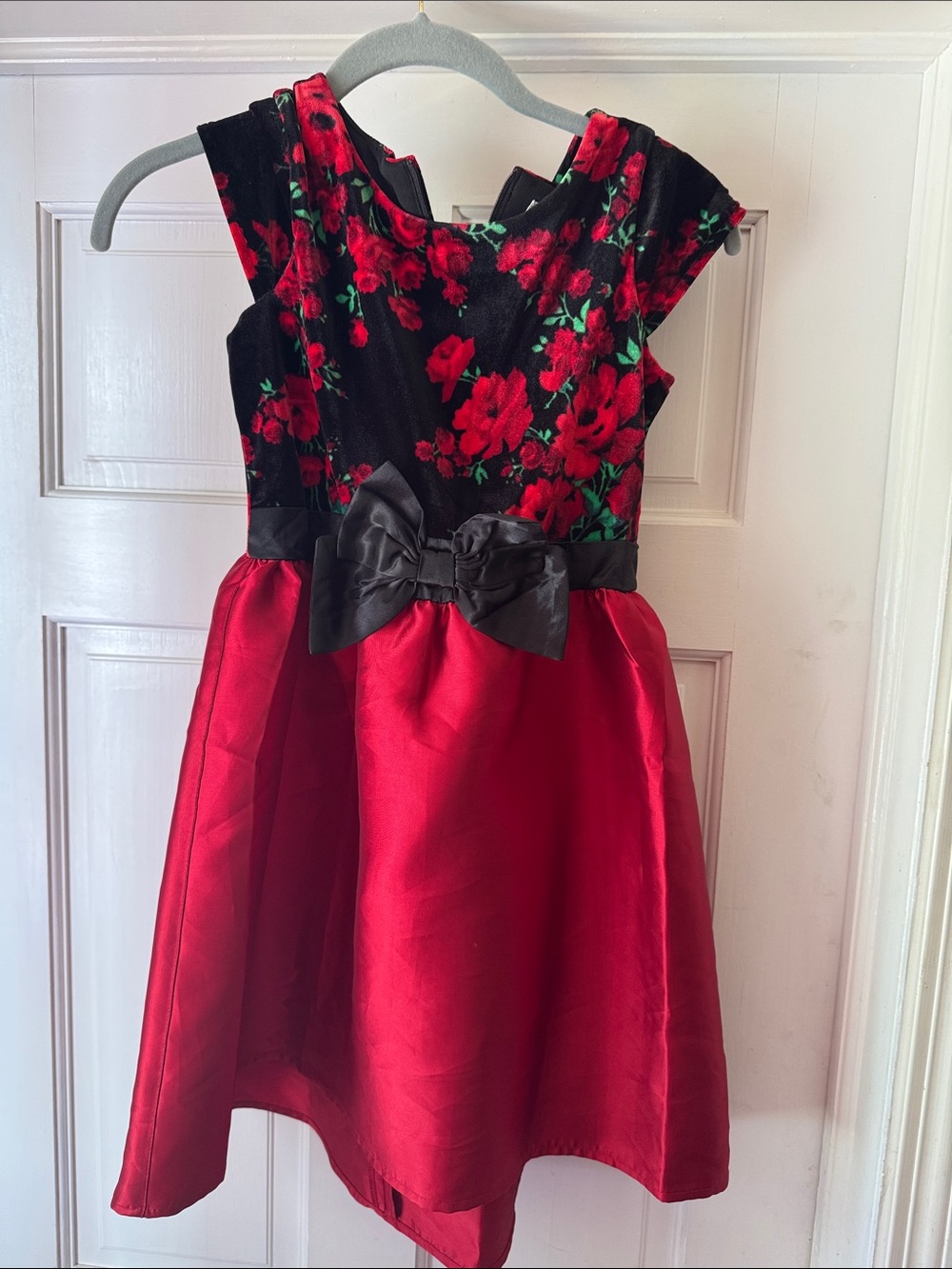The Children's Place Red and Black Floral Velvet Bodice Dress with Black Bow